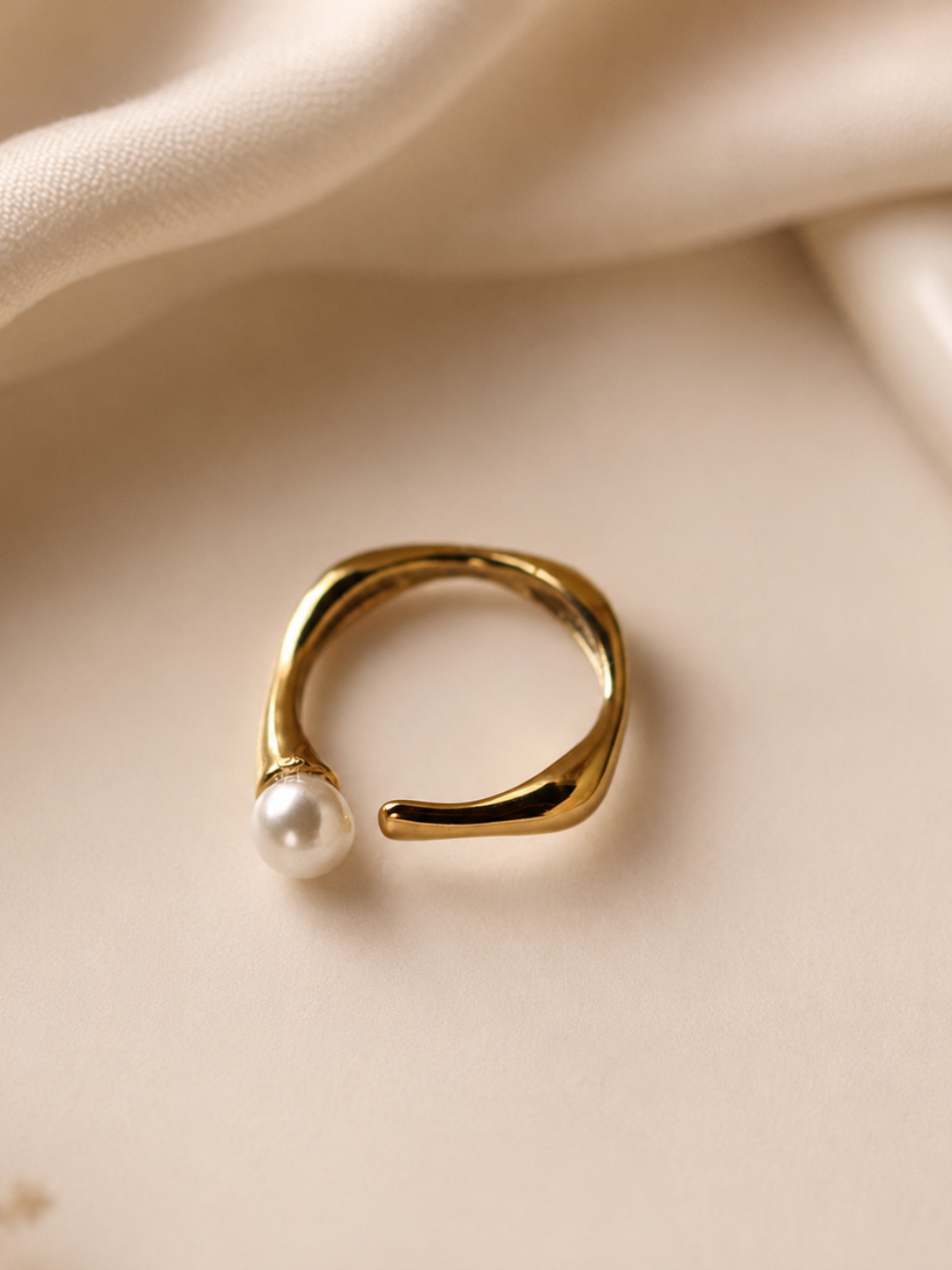 Ora Ring